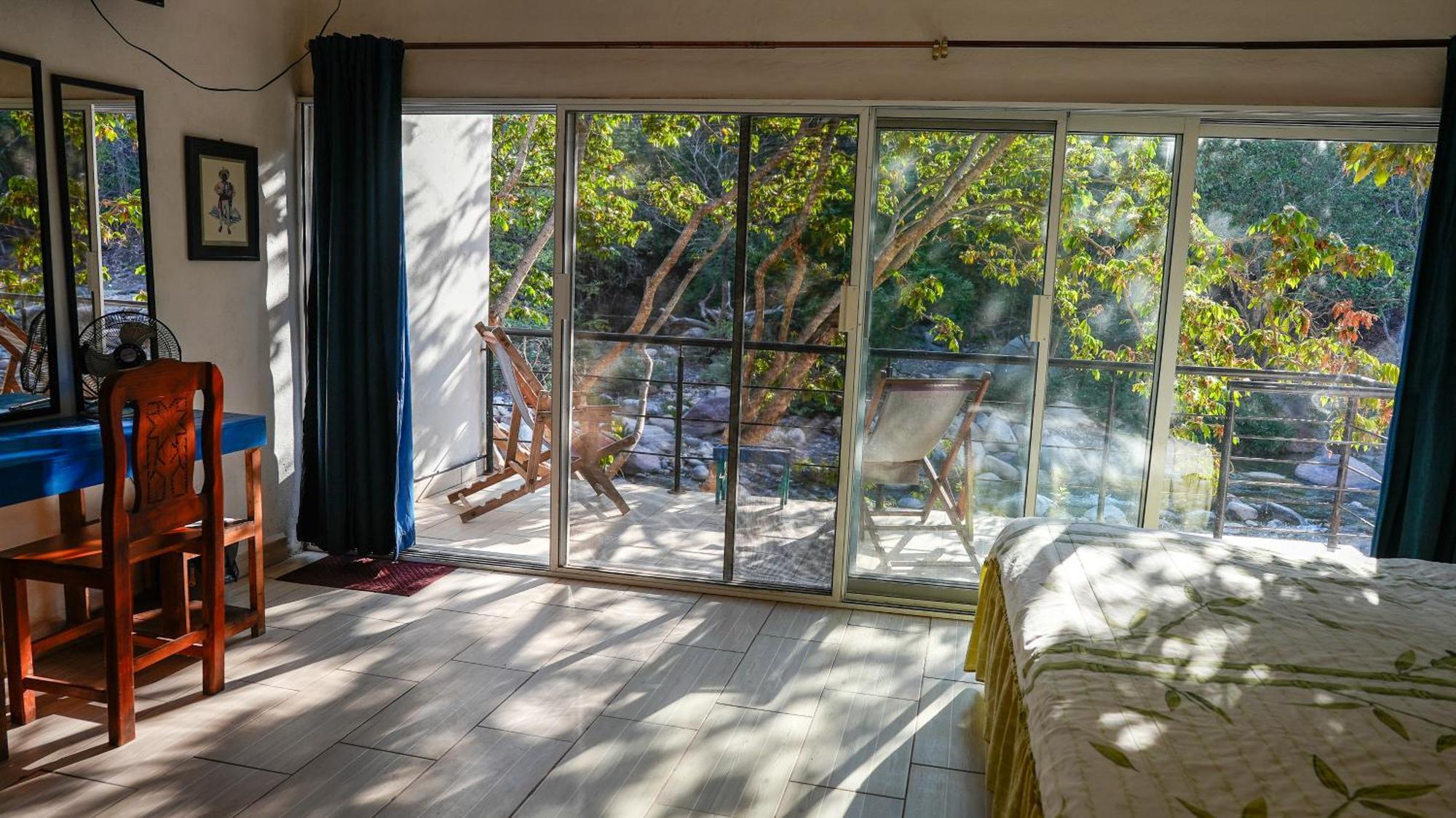 Casa Rio Cuale And River Retreat ปูแอร์โตบาญาร์ตา ภายนอก รูปภาพ