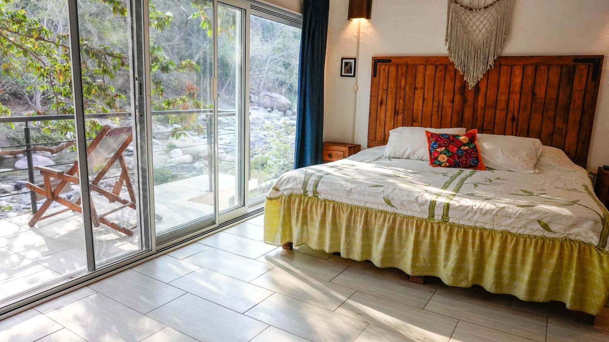 Casa Rio Cuale And River Retreat ปูแอร์โตบาญาร์ตา ภายนอก รูปภาพ