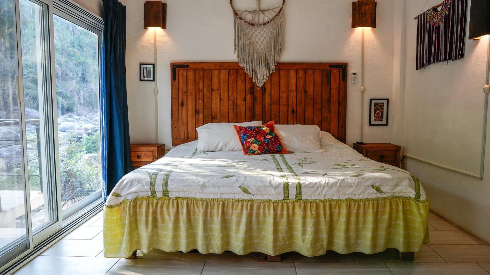 Casa Rio Cuale And River Retreat ปูแอร์โตบาญาร์ตา ภายนอก รูปภาพ